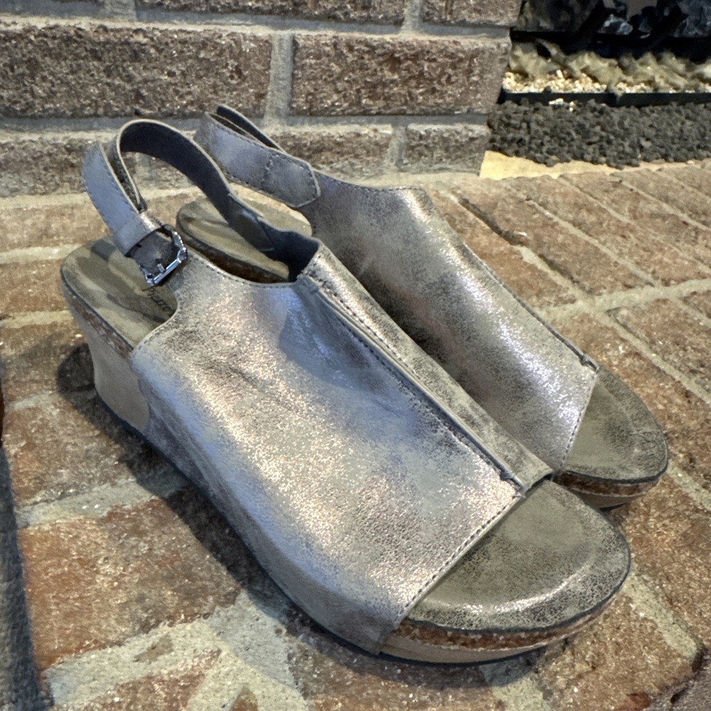 Kids Pierre Dumas Hester Wedge Peep Toe Mettalic Sz 4 Ankle Strap Cork Wedge #33